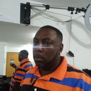 Meet your Posher, Corey